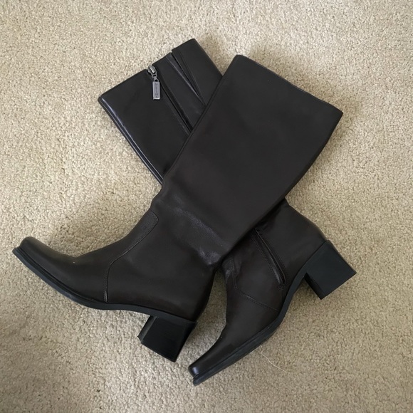 Caressa Boots • size 5 1/2 - Picture 1 of 5